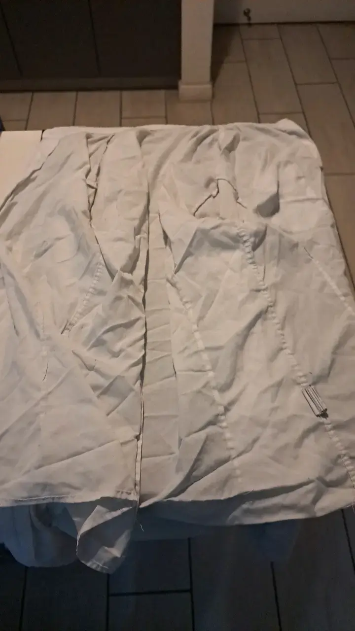 Camisa blanca de mujer en buen estado - 2
