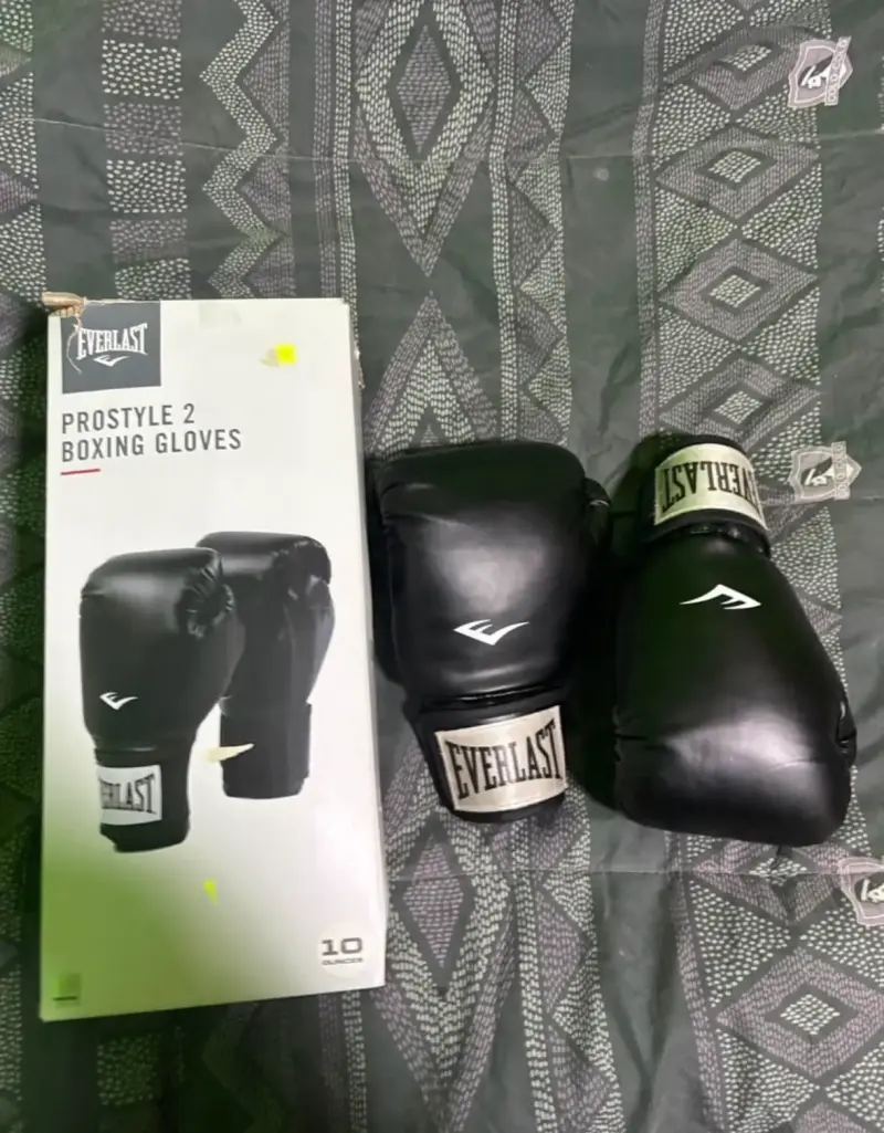 Guantes de Boxeo Everlast Prostyle 2 Negros - 1