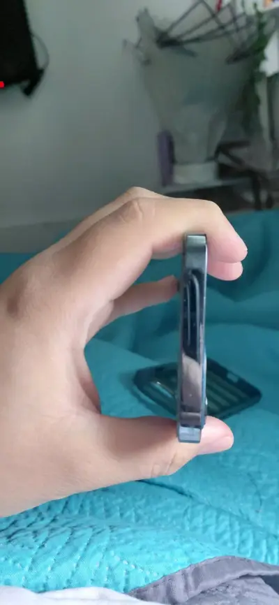 Iphone 12 pro de 128 GB bateria en 74 - miniatura 5
