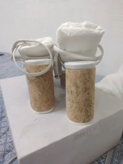 Sandalias de plataforma Jimmy Choo blancas de corcho - miniatura 2