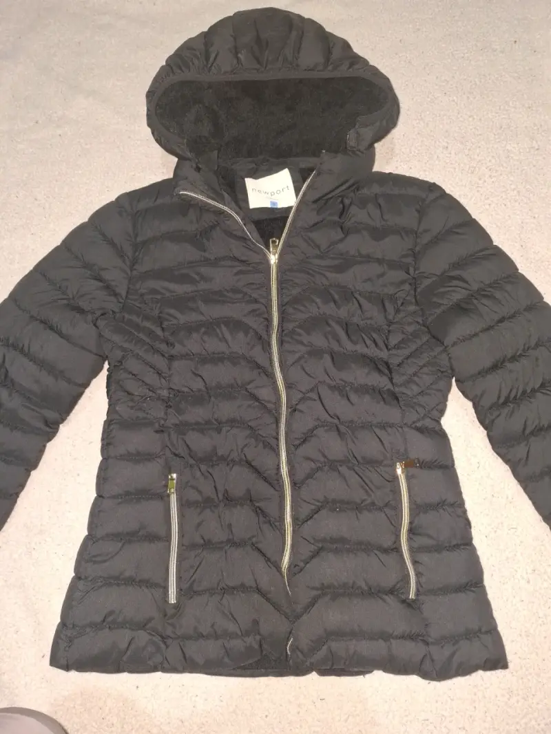 Chaqueta acolchada negra con capucha Newport - 1