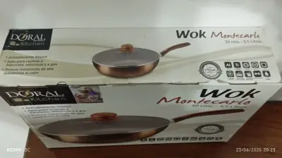 Wok Doral Kitchen Montecarlo 30 cm Antiadherente - miniatura 2