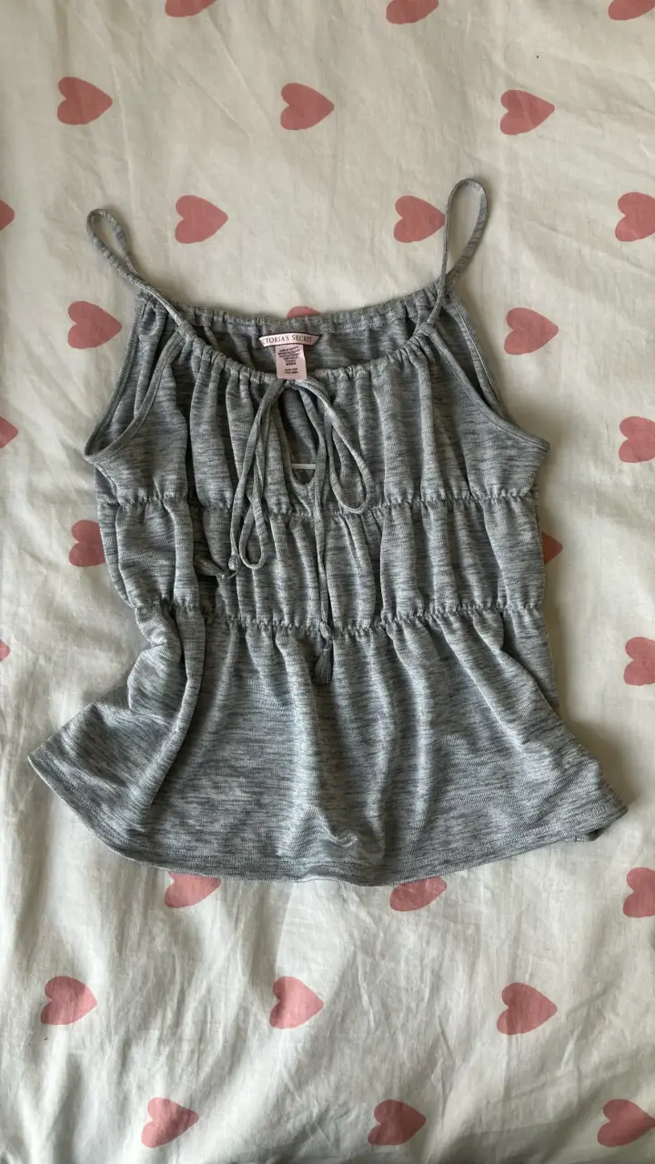 Blusa sin mangas gris Victoria's Secret