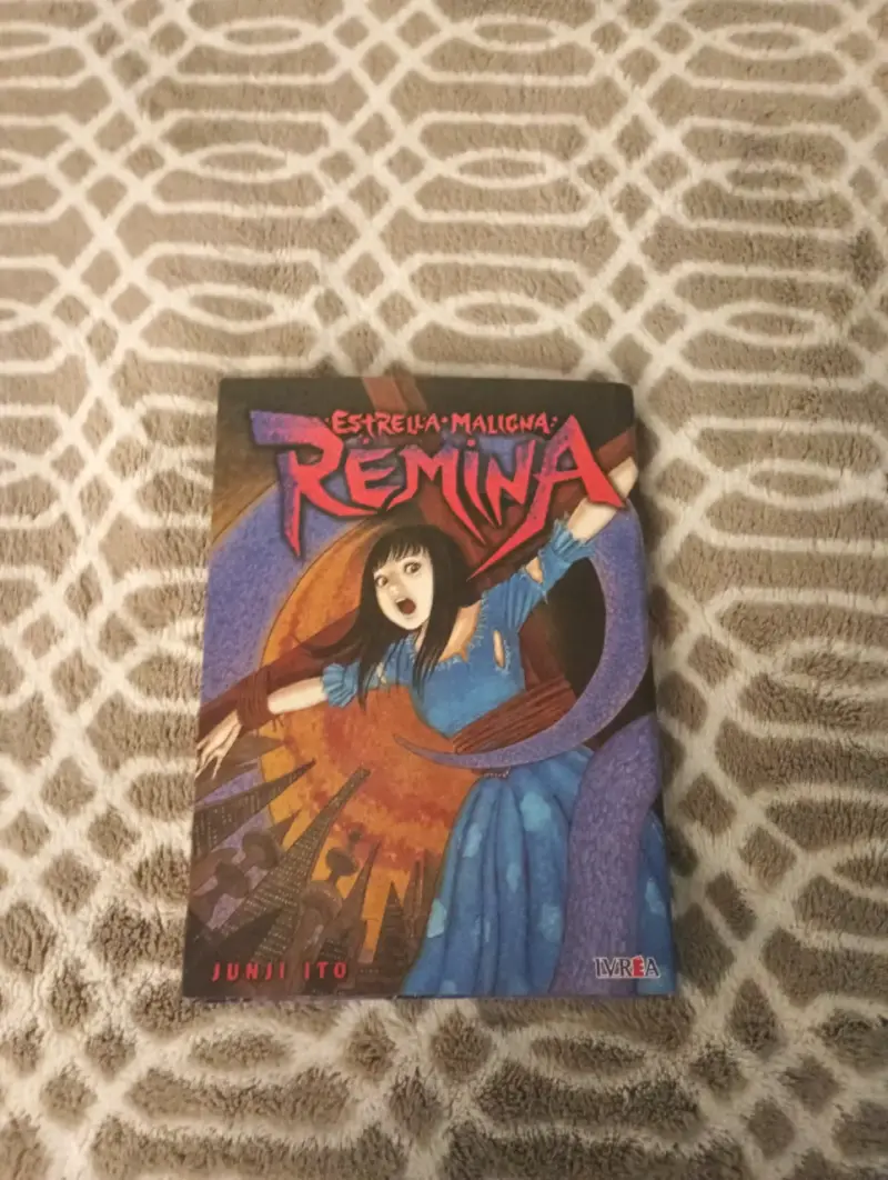 Manga Estrella Maligna Remina de Junji Ito - 1