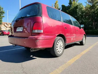 Auto Honda rojo en buen estado - miniatura 5
