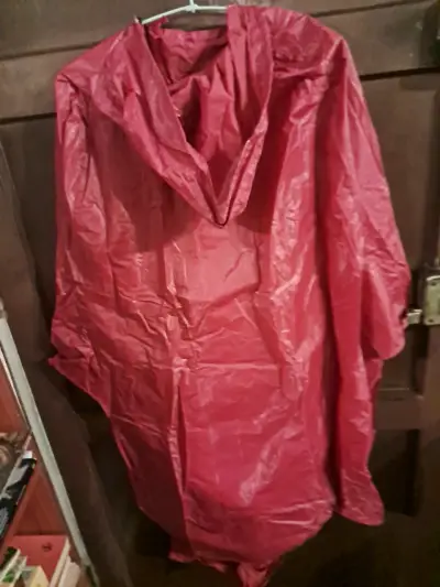 Poncho impermeable rojo para lluvia - miniatura 1