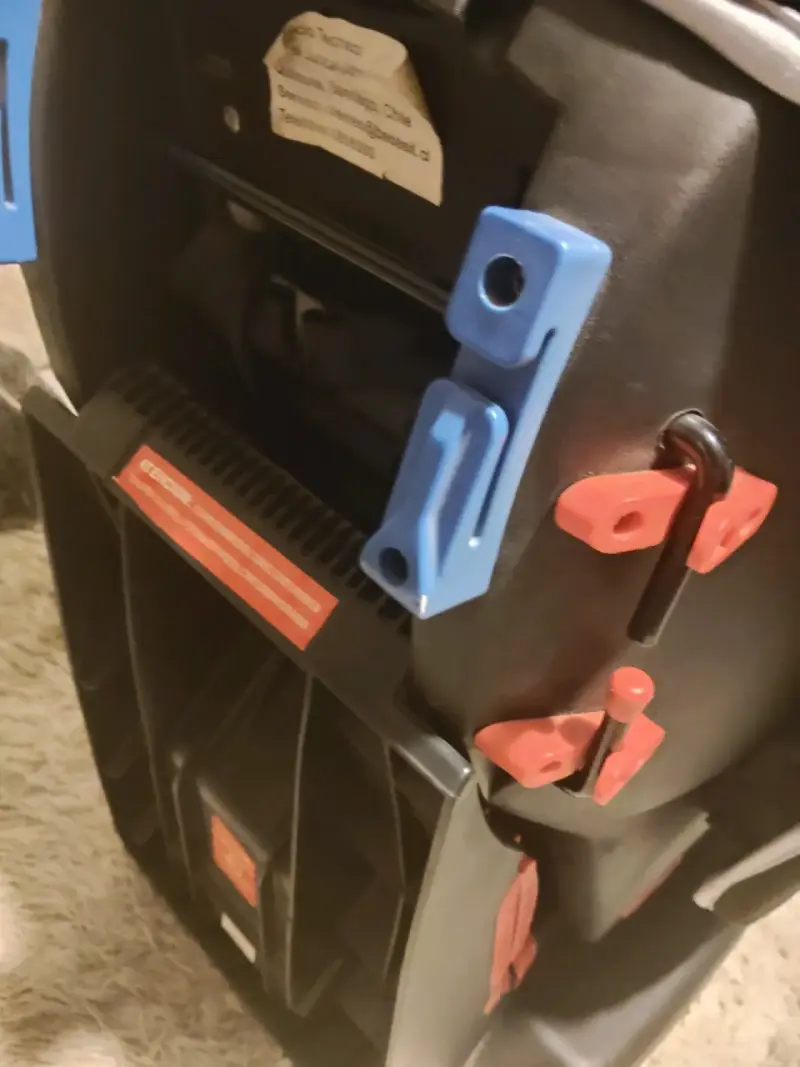 Silla de auto para bebé ajustable y segura - 3