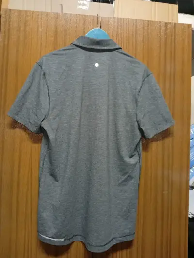 Polera tipo polo gris Lululemon - miniatura 3