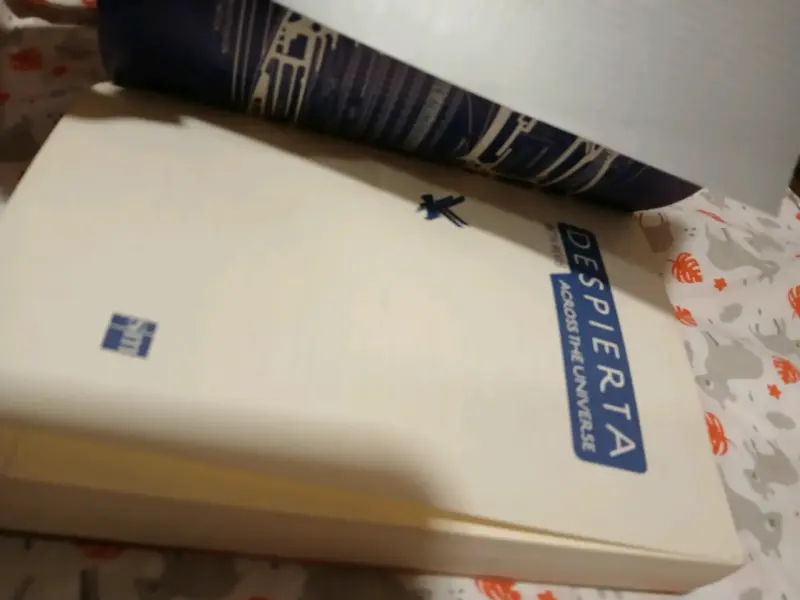 Libro 'Despierta' de Beth Revis en buen estado - 3