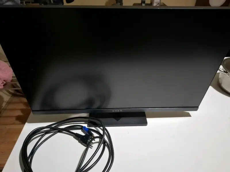 Monitor HP Omen 24 pulgadas Full HD