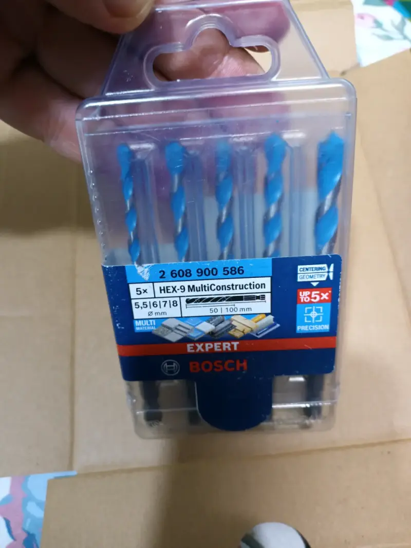 Set de brocas y accesorios Bosch y Dewalt - 3