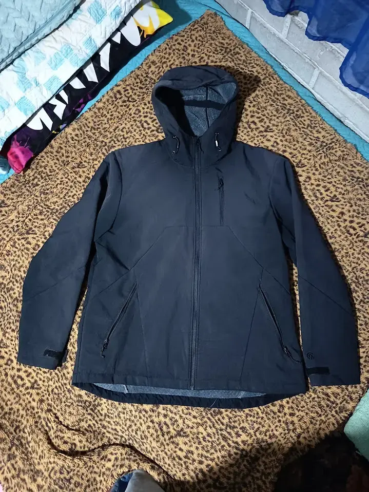 Chaqueta Champions Forrada Negra con capucha - 1
