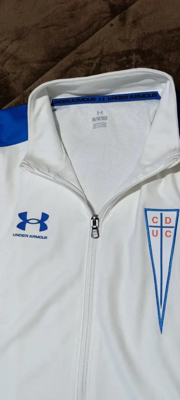 Chaqueta Under Armour universidad católica - 2