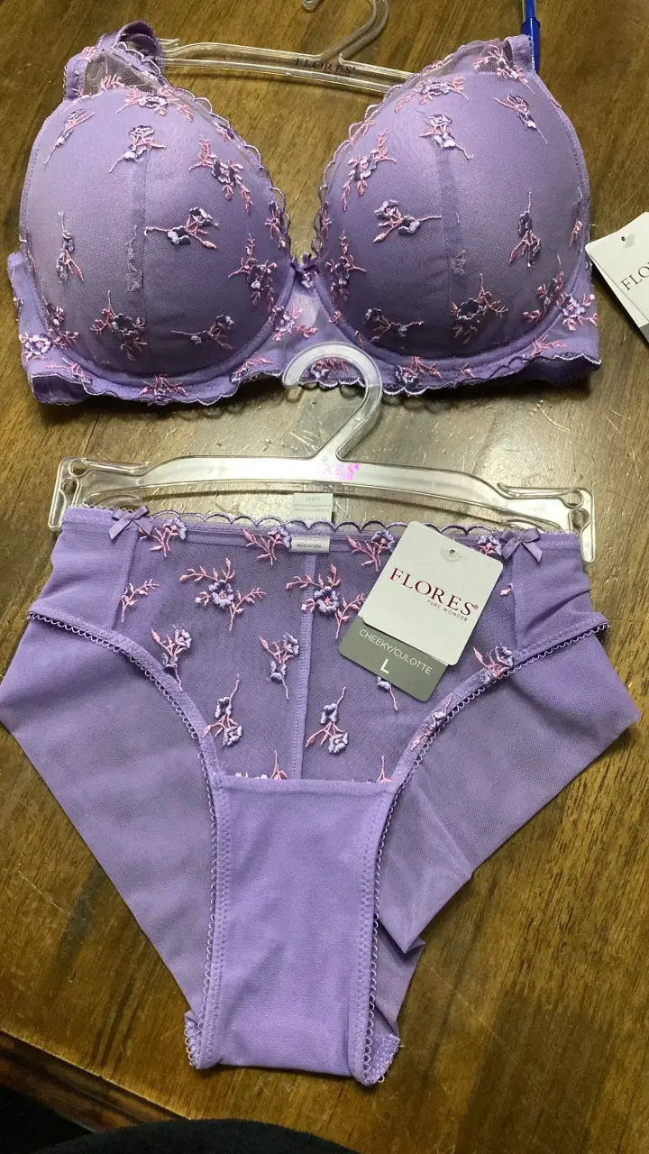 Conjunto de lencería Flores en varios colores - 1