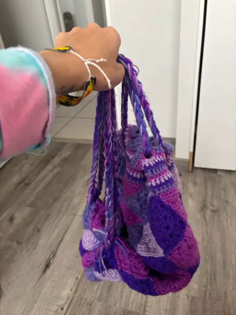 Bolso de mano tejido a crochet multicolor - 3