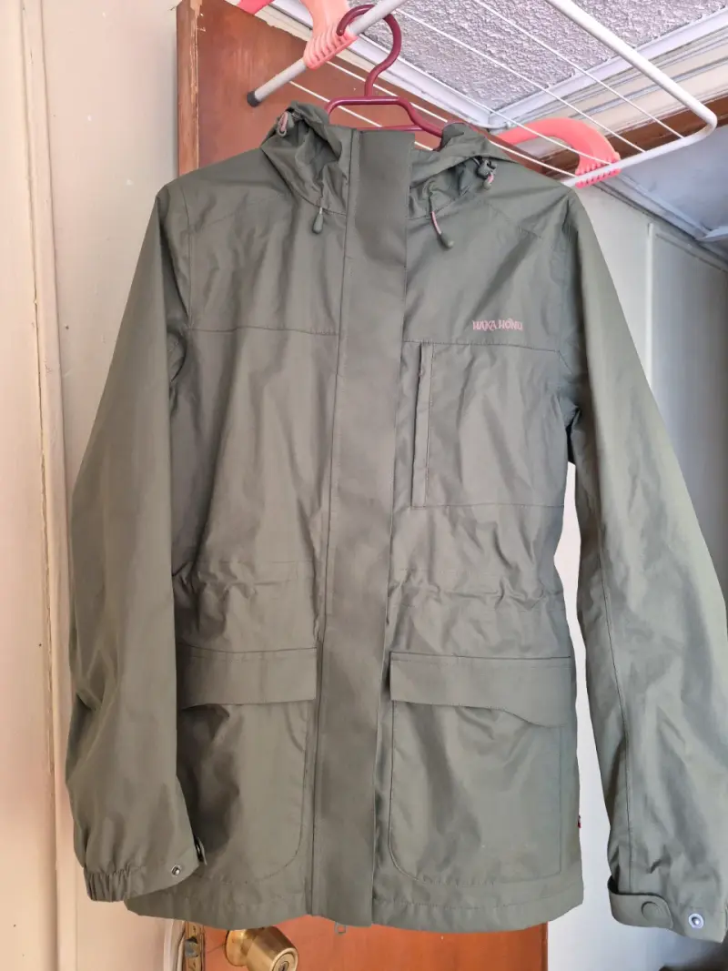 Chaqueta impermeable verde Haka Honu - 1
