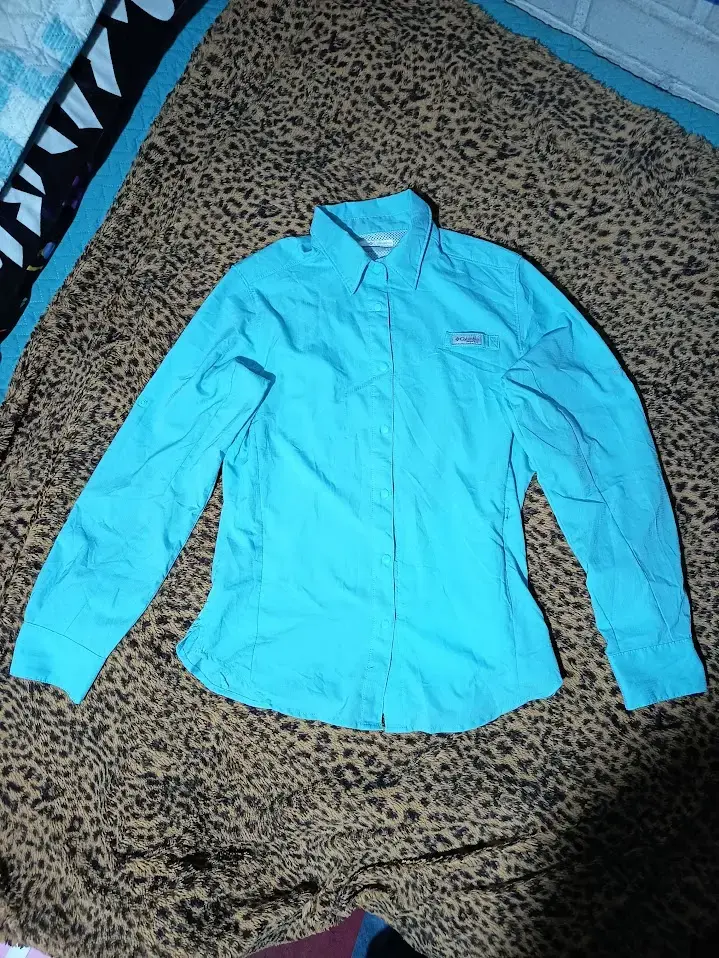 Camisa celeste columbia de mujer - 1