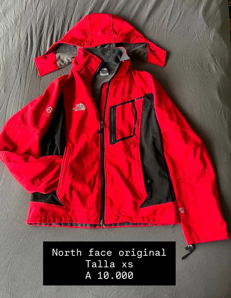 Chaqueta The North Face roja impermeable talla XS - 1