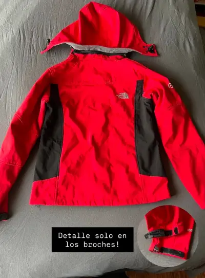 Chaqueta The North Face roja impermeable talla XS - miniatura 2