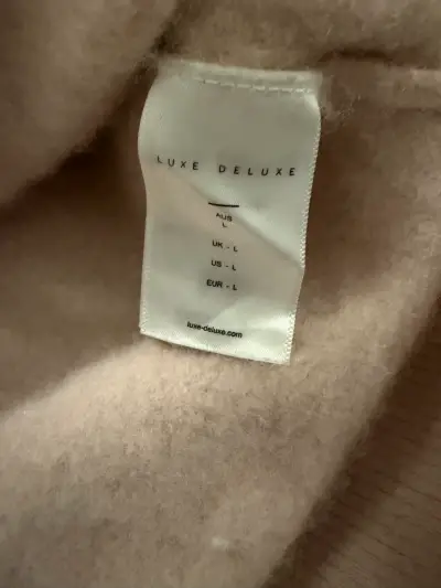 Suéter cruzado cashmere color rosa - miniatura 4