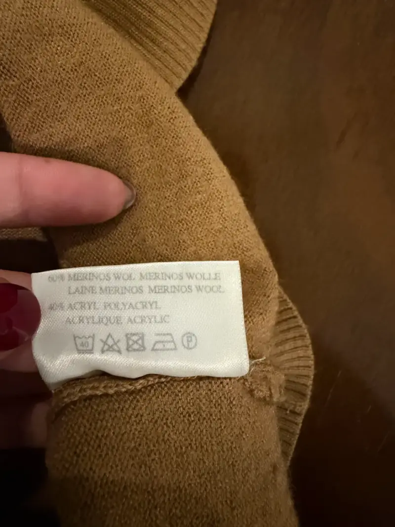 Sweater de lana color camel Roberto Sarto - 4