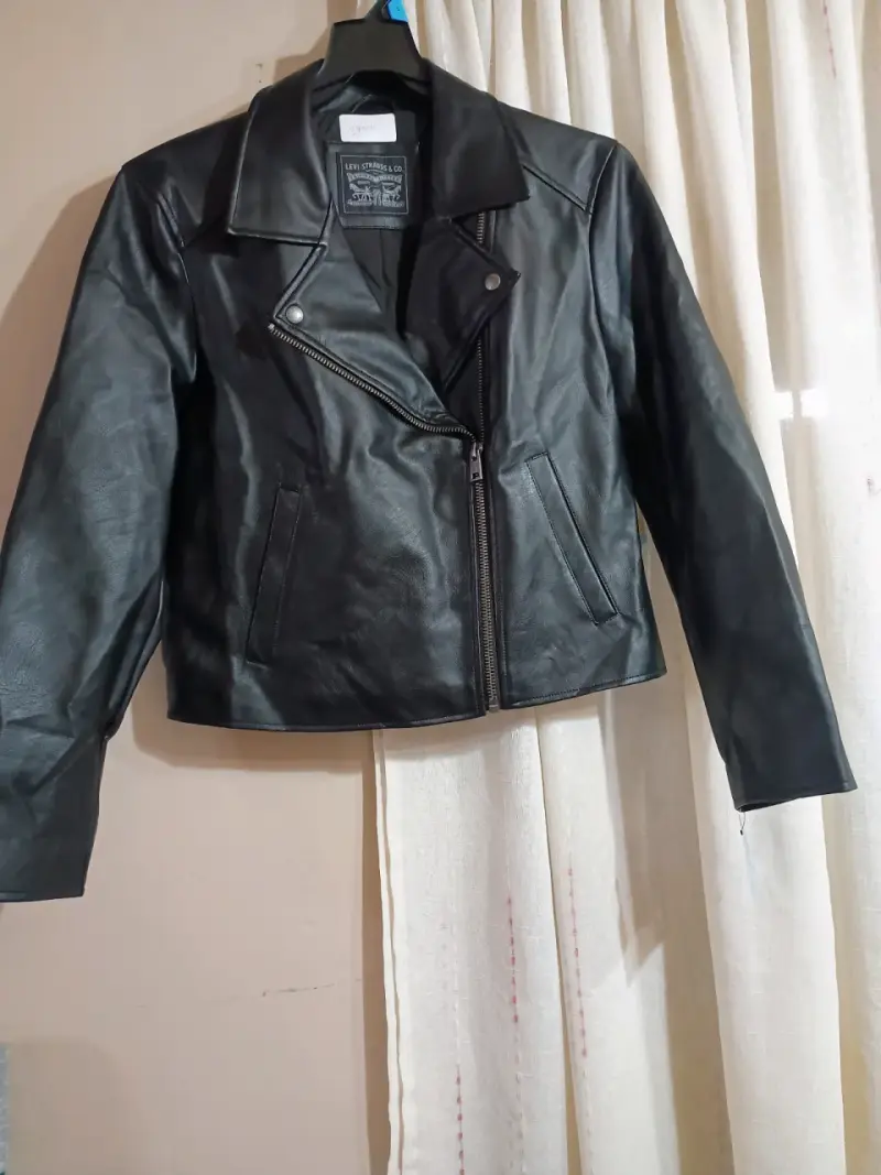Chaqueta de cuero negra Levi's estilo biker