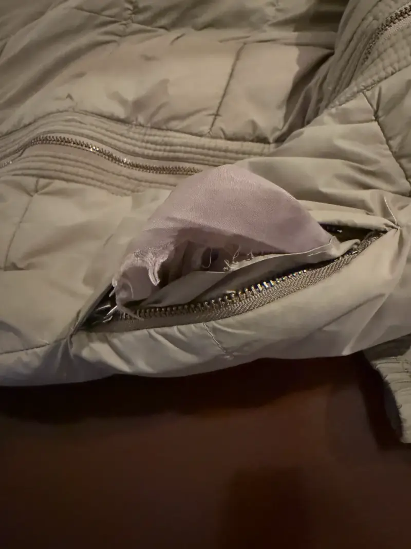 Parka larga acolchado con capucha y cinturón - 4