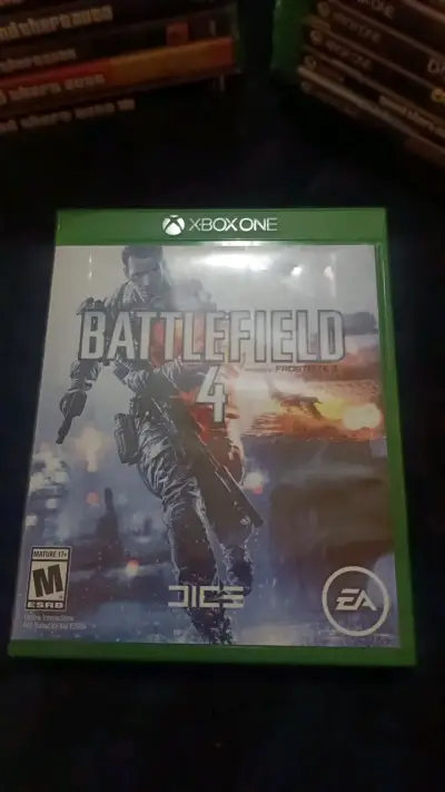 Battlefield 4 para Xbox One en buen estado - miniatura 1