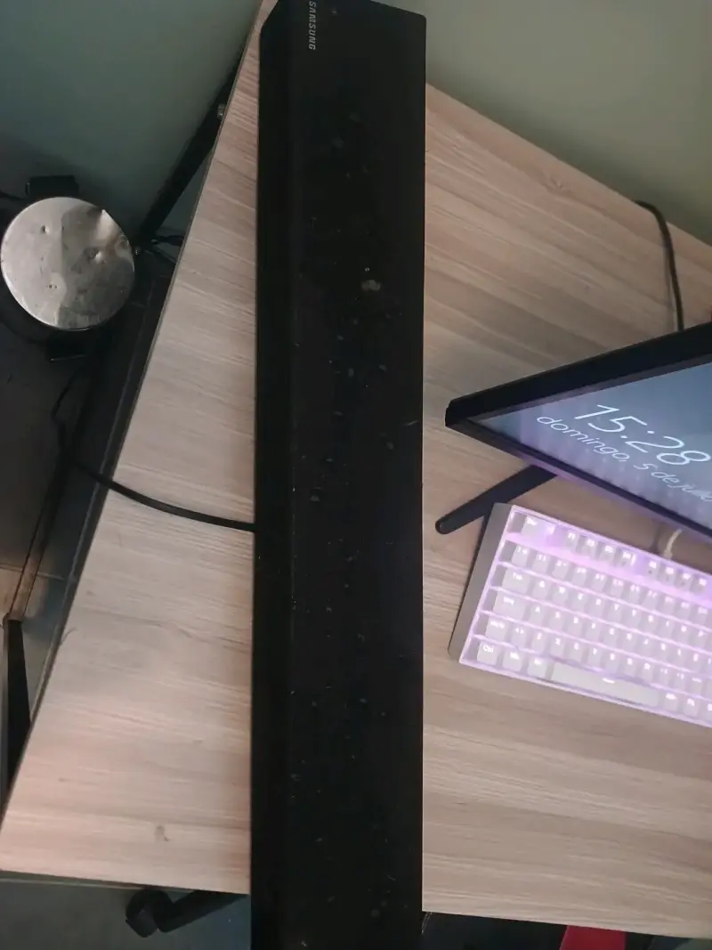 Barra de sonido Samsung negra en buen estado - 2