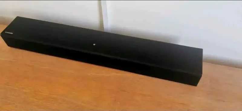 Barra de sonido Samsung negra en buen estado - 3