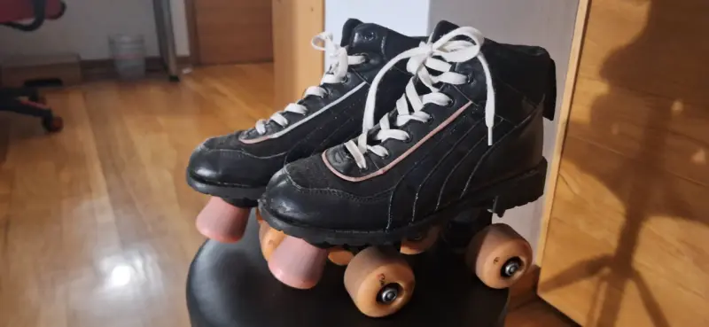 Patines de cuatro ruedas negros Talla 38 - 1