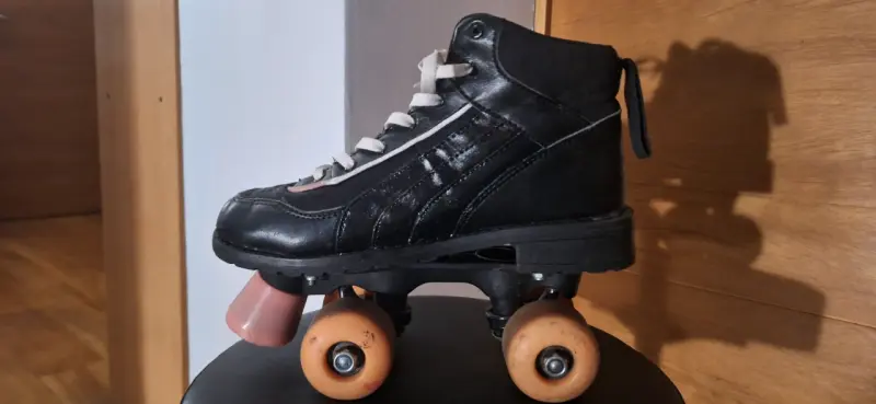 Patines de cuatro ruedas negros Talla 38 - 2