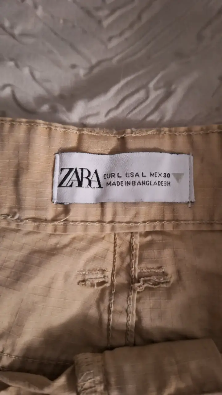 Falda corta ZARA beige con bolsillos cargo Talla L - 3