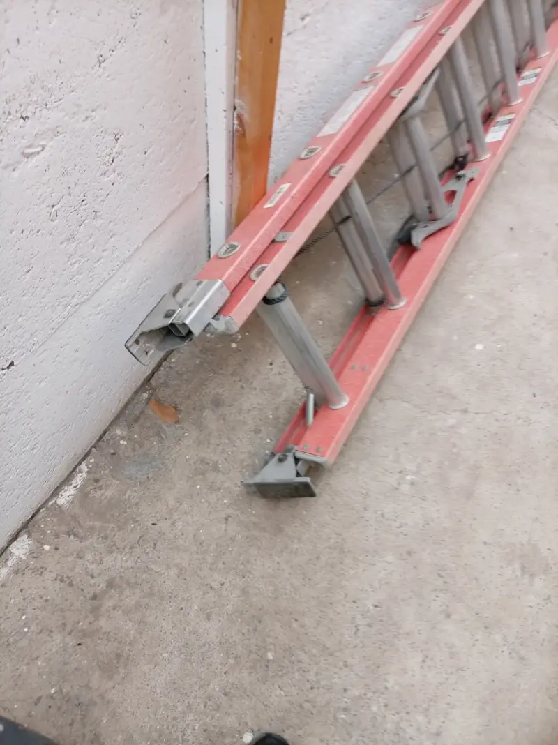 Escalera extensible de fibra - 1