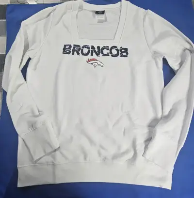 Polerón NFL Broncos Blanco con Lentejuelas - miniatura 1