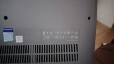 Laptop Lenovo Ideapad S145 en buen estado - miniatura 3