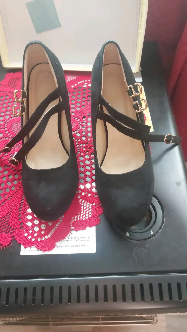 Zapatos números 36 1 solo uso - 3