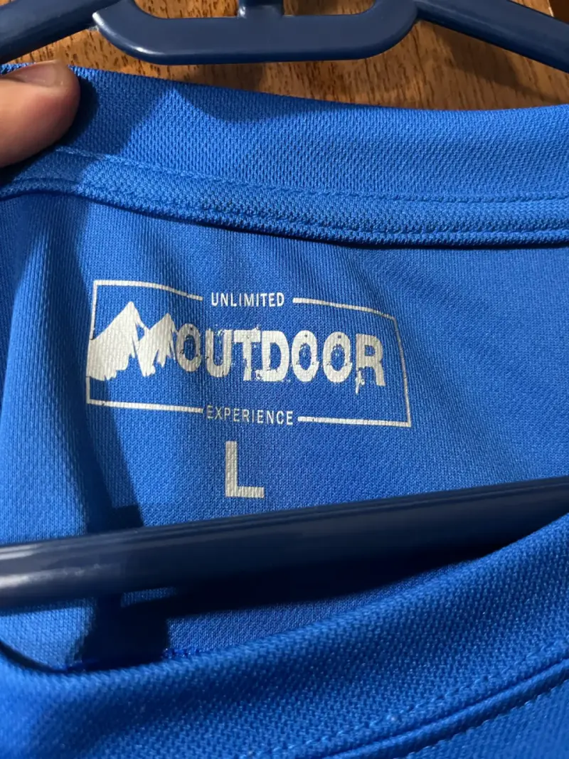 Polera deportiva azul - 2