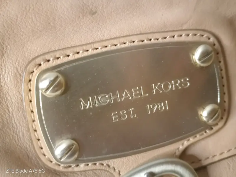 Bolso Michael Kors beige de cuero - 3