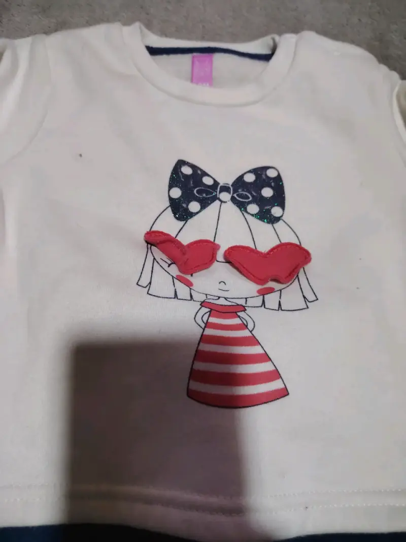 Conjunto de ropa infantil con diseño de lazo - 4