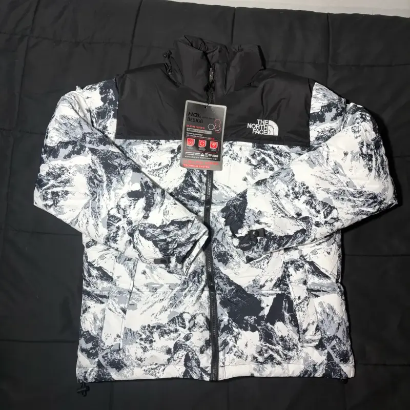 Chaqueta The North Face estampado montaña talla M - 1