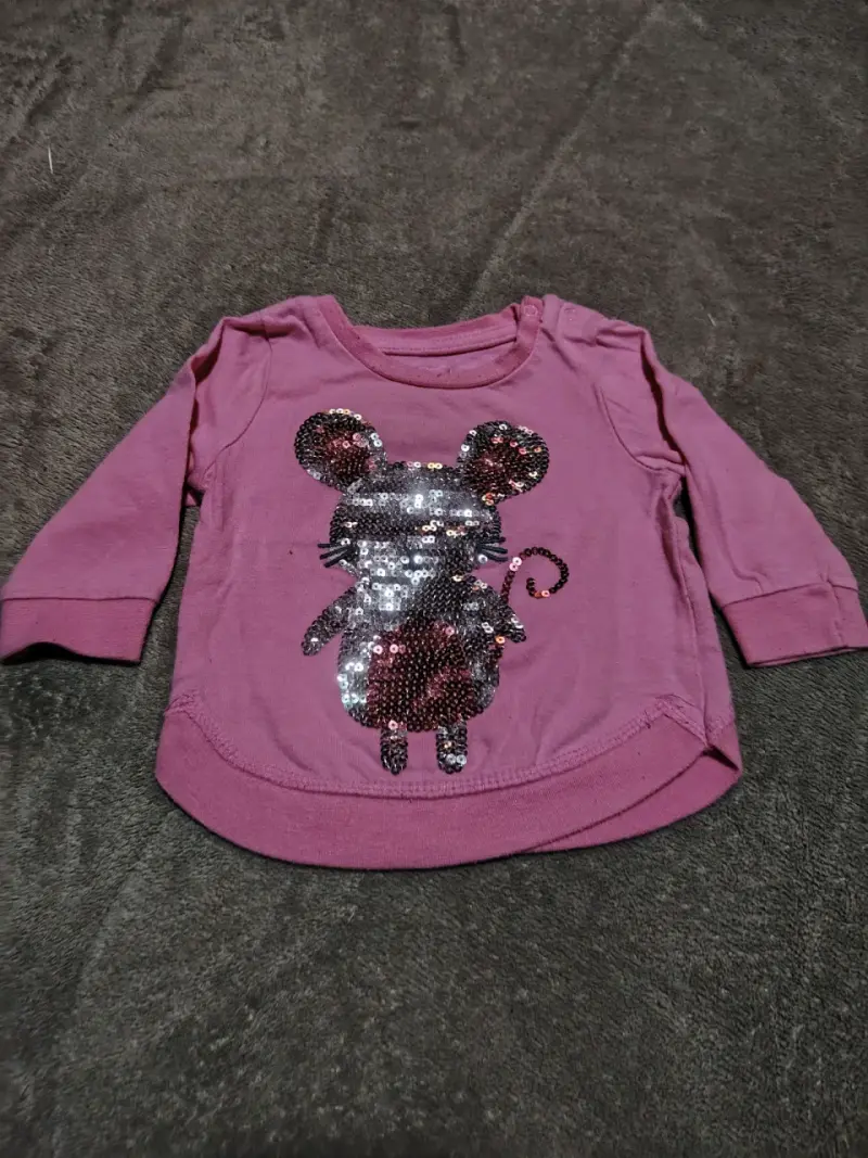 Polera infantil con diseño de ratón y lentejuelas - 1