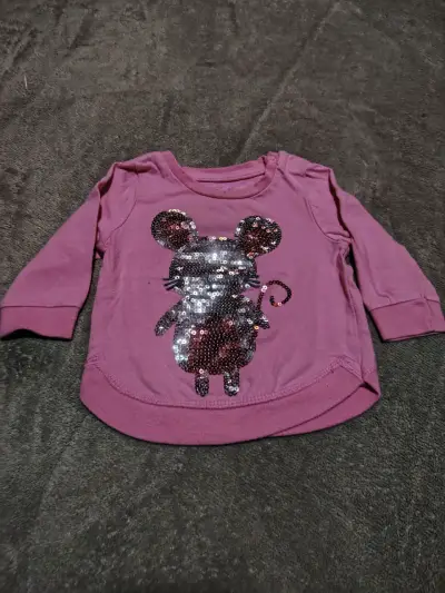 Polera infantil con diseño de ratón y lentejuelas - miniatura 1