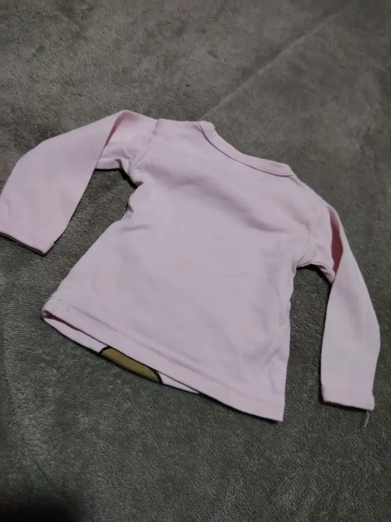 Polera manga larga para niña con diseño de oso - 2