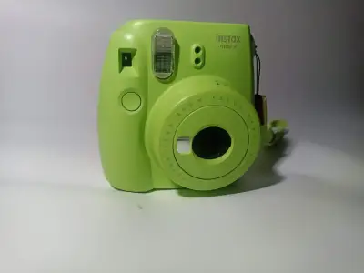 Cámara instantánea verde Instax Mini 9 con funda - miniatura 2