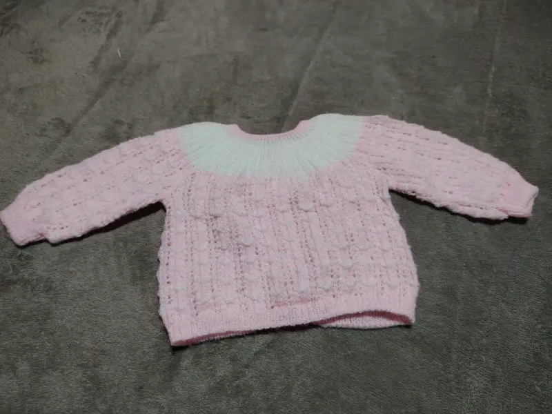Chaleco tejido para bebé color rosado - 3