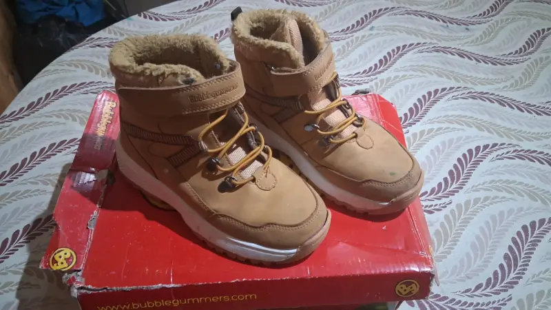 Botas Bubblegummers para niños con forro polar - 1