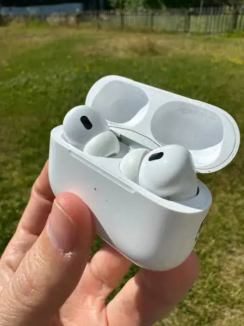 Auriculares inalámbricos con estuche de carga