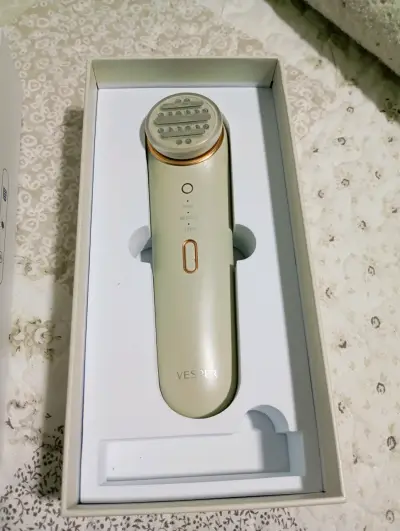 Dispositivo de masaje facial LED Vesper - miniatura 1