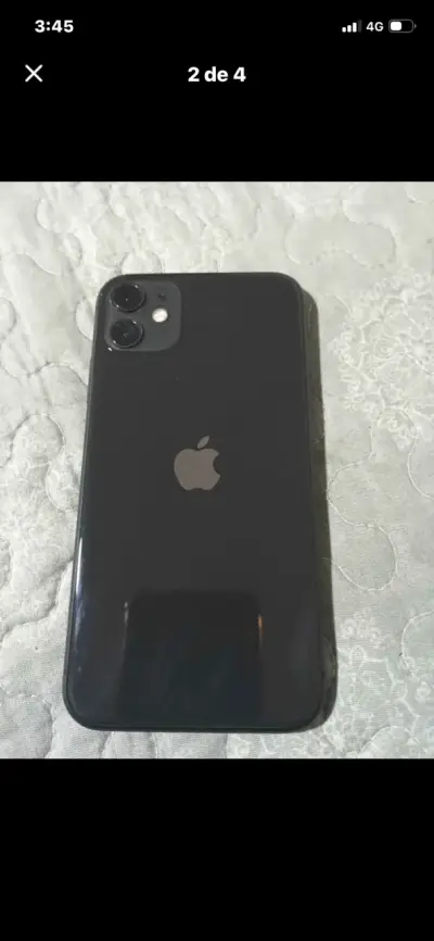 iPhone 11 en buen estado con funda - miniatura 2